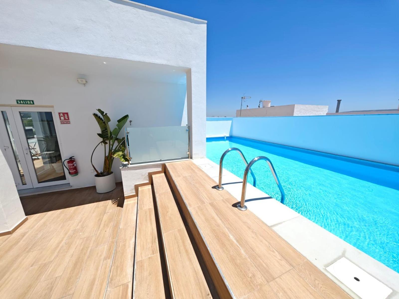 Nuevo En Planta Baja A Con Piscina Y Solarium *